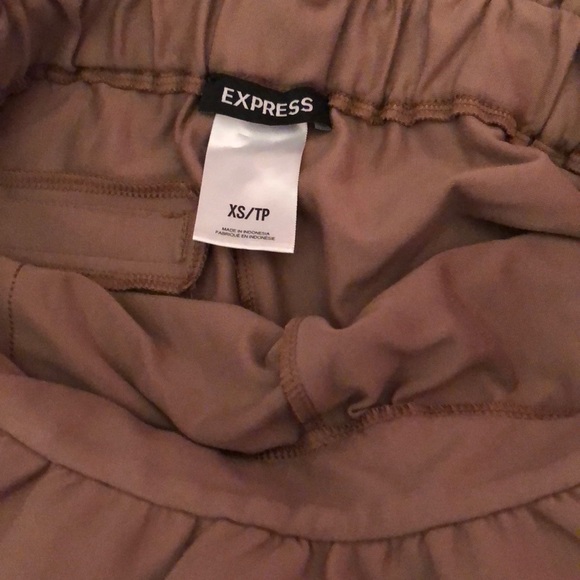 Ruffled Trim Brown Express Dress Shorts - Picture 3 of 6